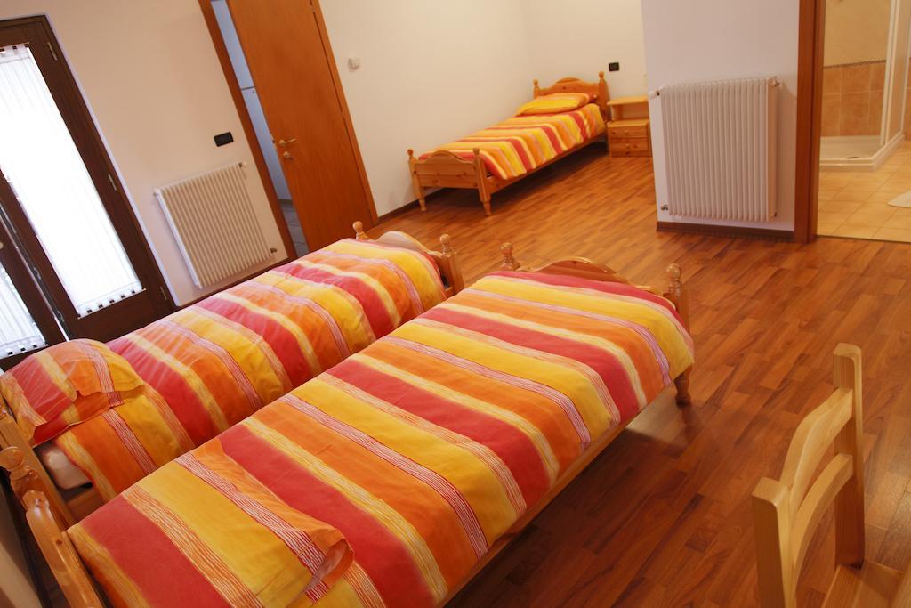 Sentiero Valinis Bed and Breakfast Fanna Værelse billede