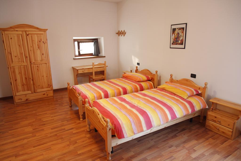 Sentiero Valinis Bed and Breakfast Fanna Værelse billede