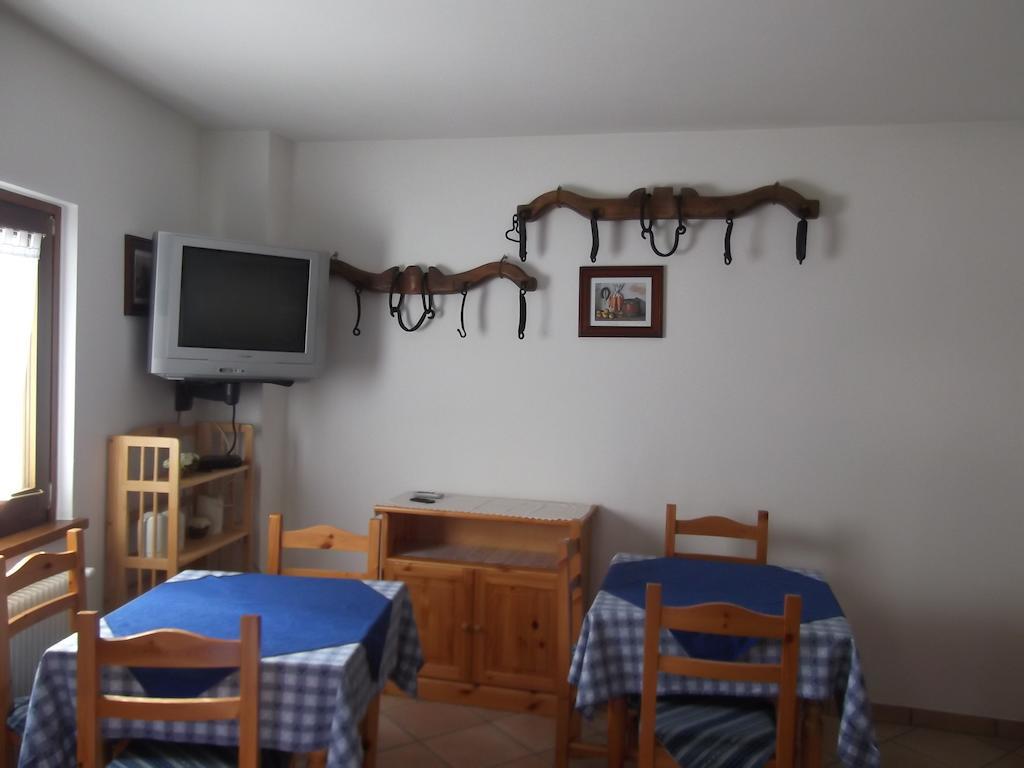 Sentiero Valinis Bed and Breakfast Fanna Eksteriør billede